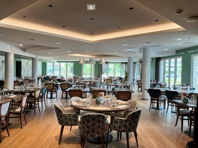 Aparthotel Domitys L'Orangerie Sens Esterno foto