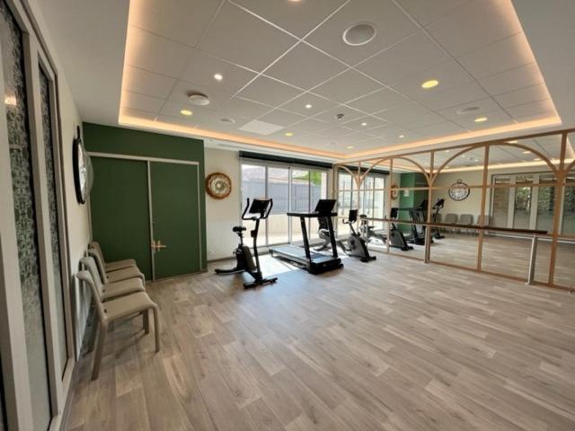 Aparthotel Domitys L'Orangerie Sens Esterno foto